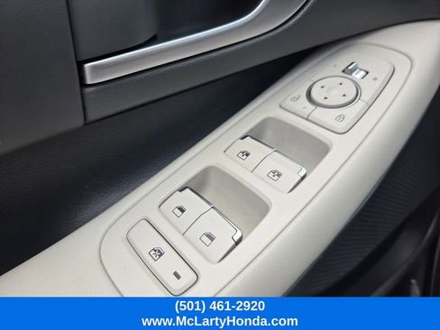 Used 2025 Hyundai Sonata SEL FWD image 29