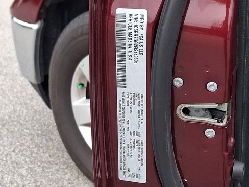 Used 2024 RAM 1500 Classic SLT image 26