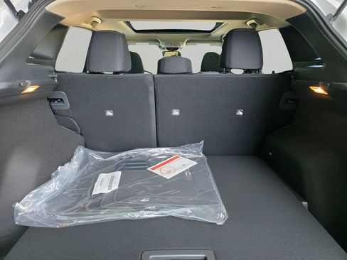 New 2026 Nissan Kicks SV w/ SV Premium Package FWD image 6