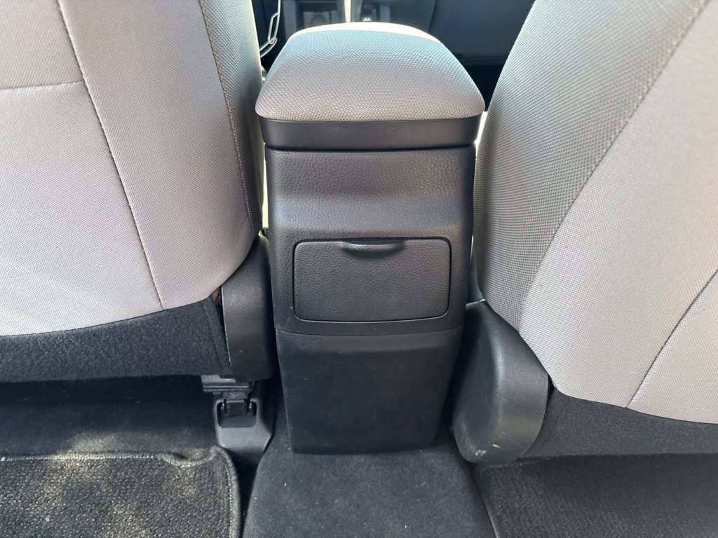 Used 2015 Toyota Corolla LE FWD image 28