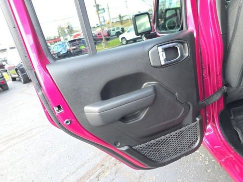 Used 2024 Jeep Wrangler Sport S image 29