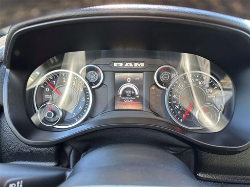 Used 2019 RAM 1500 Big Horn image 14