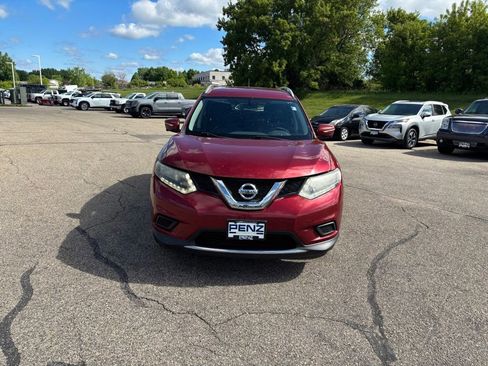Used 2015 Nissan Rogue SV w/ SV Premium Package AWD/4WD image 2