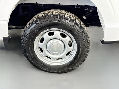 Used 2023 Ford F150 XL RWD image 35