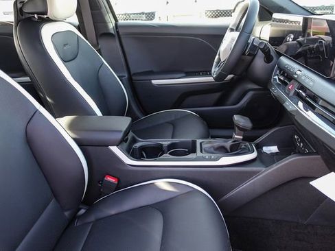 New 2025 Kia K4 GT-Line Turbo image 10