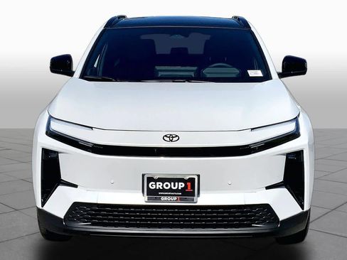 New 2026 Toyota C-HR AWD/4WD image 3