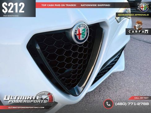 Used 2018 Alfa Romeo Stelvio AWD image 32