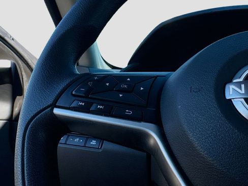 Used 2023 Nissan Altima 2.5 SV image 13