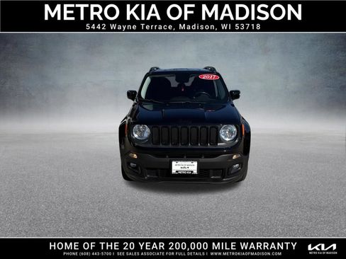 Used 2017 Jeep Renegade Altitude AWD/4WD image 9