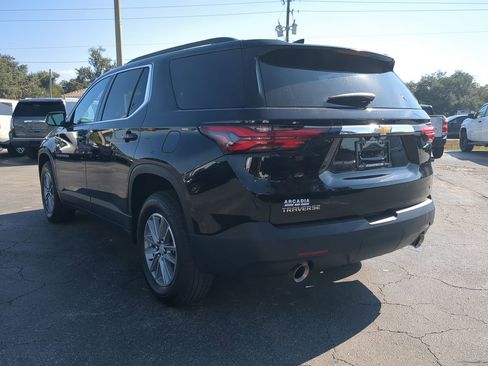 Used 2023 Chevrolet Traverse LT image 6