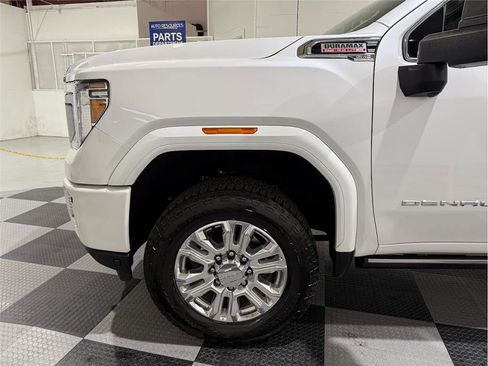 Used 2022 GMC Sierra 3500 Denali image 12