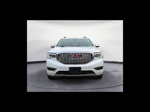 Used 2017 GMC Acadia Denali w/ Technology Package image 9