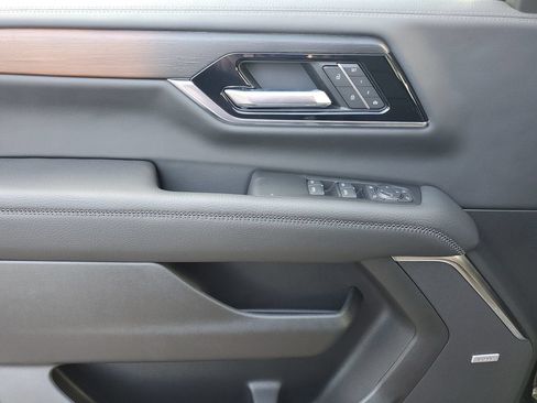 New 2026 GMC Yukon Denali RWD image 17