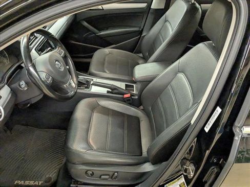 Used 2012 Volkswagen Passat 2.5 SE image 19
