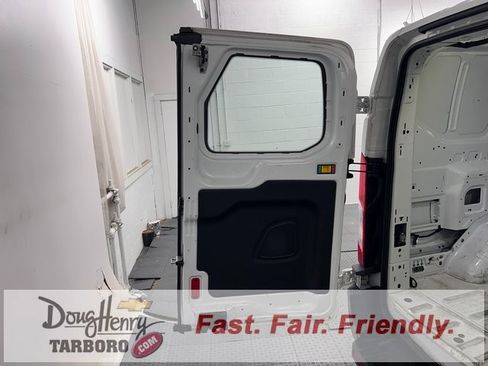 Used 2017 Ford Transit 250 Base image 30