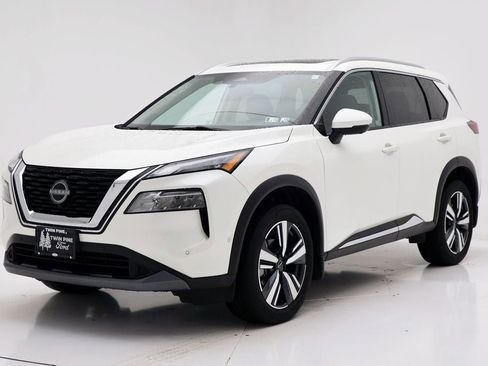 Used 2023 Nissan Rogue SL w/ SL Premium Package image 6