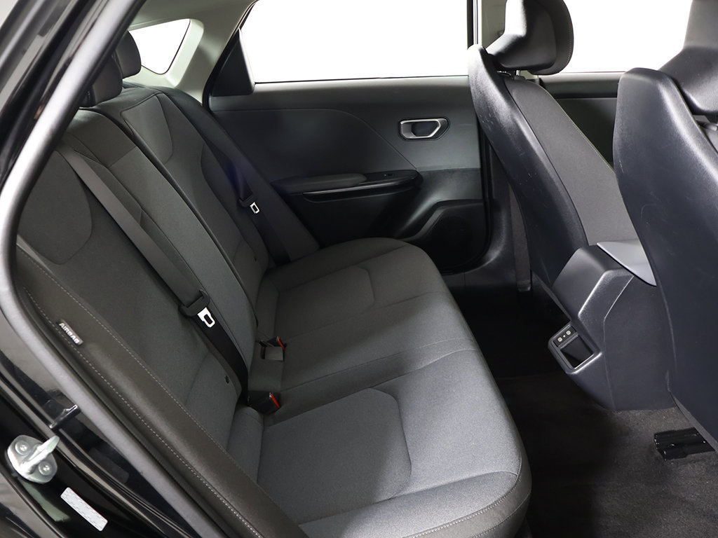 Used 2025 Kia K4 FWD image 31