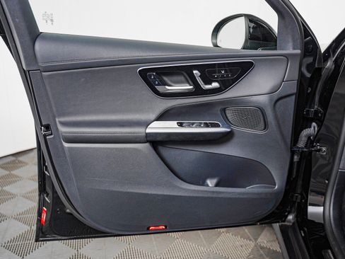 Certified 2025 Mercedes-Benz GLC 350e 4MATIC image 23