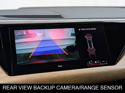 Used 2023 Audi e-tron GT Premium Plus image 39