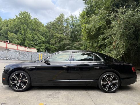 Used 2016 Bentley Flying Spur V8 AWD/4WD image 2