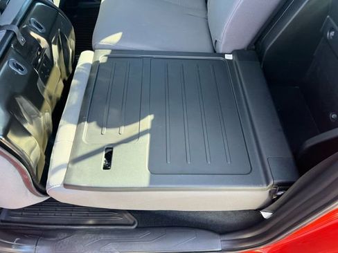 Used 2018 Toyota Tacoma SR5 image 38