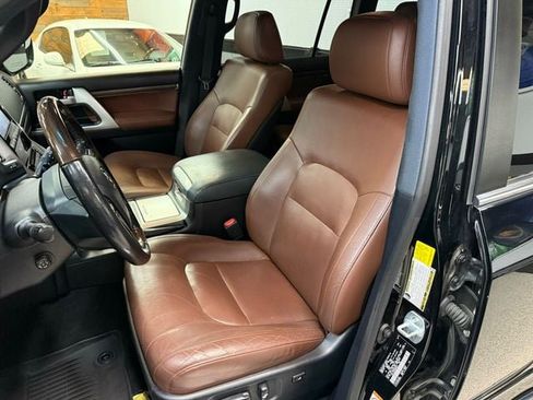 Used 2019 Toyota Land Cruiser AWD/4WD image 20