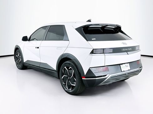 Used 2024 Hyundai Ioniq 5 SEL RWD image 5