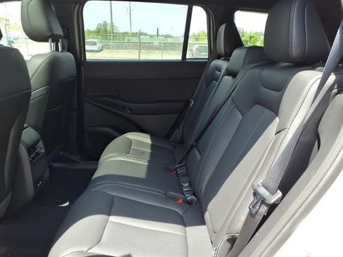 New 2026 Jeep Cherokee Limited AWD/4WD image 9