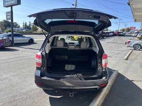 Used 2016 Subaru Forester 2.5i Limited w/ Popular Package #1 AWD/4WD image 6