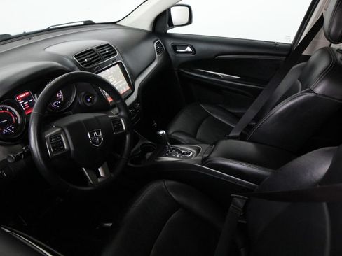 Used 2018 Dodge Journey Crossroad w/ Nav & Sun Group AWD/4WD image 6