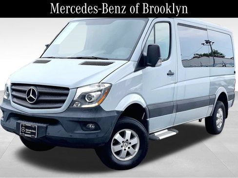 Used 2016 Mercedes-Benz Sprinter 2500 image 2