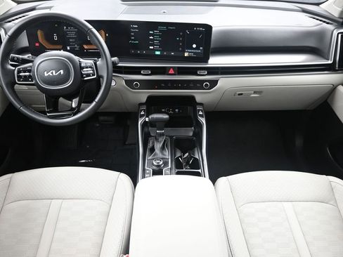 Used 2025 Kia Sorento S w/ Panoramic Sunroof Package FWD image 33