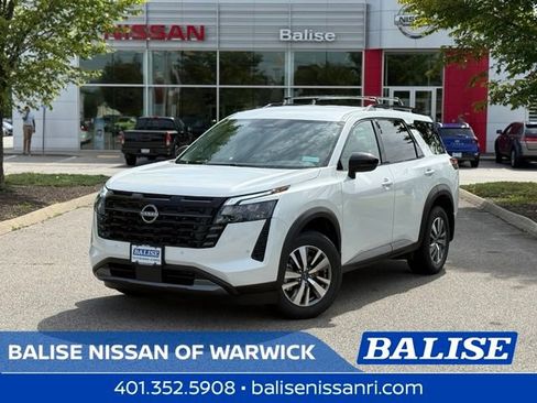 New 2026 Nissan Pathfinder SL AWD/4WD image 1