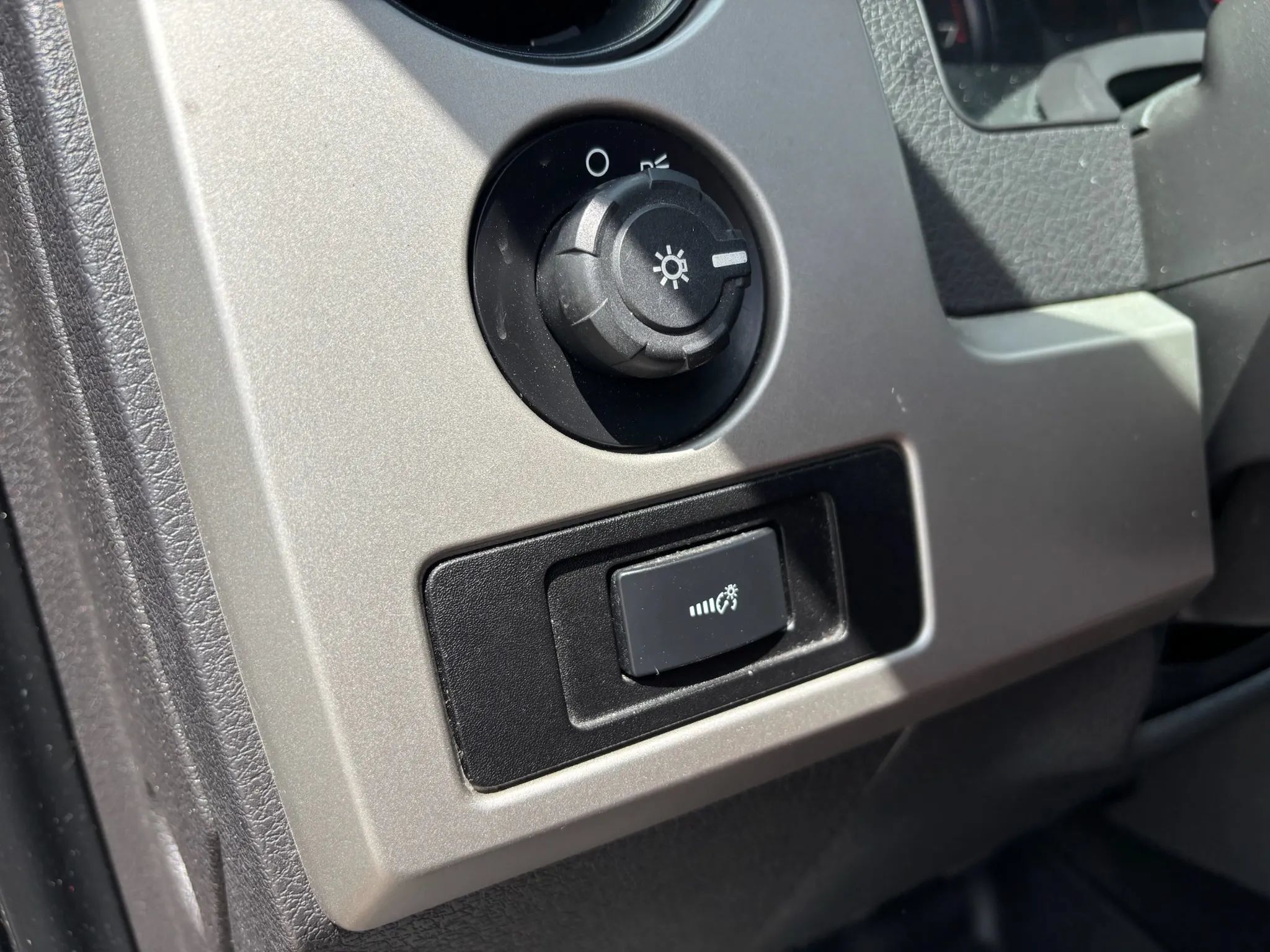 Used 2011 Ford F150 Raptor w/ Raptor Luxury Pkg AWD/4WD image 14