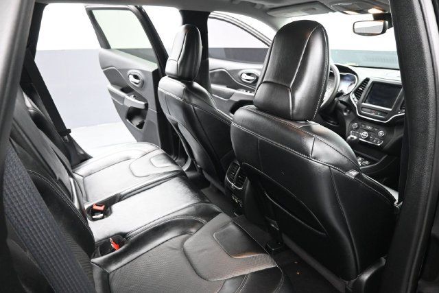 Used 2022 Jeep Cherokee Latitude Lux w/ Sun & Sound Group AWD/4WD image 25
