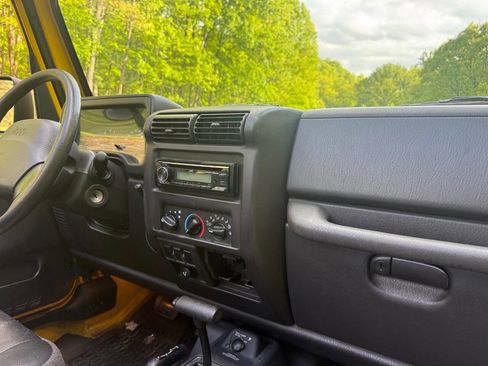 Used 2002 Jeep Wrangler SE AWD/4WD image 51