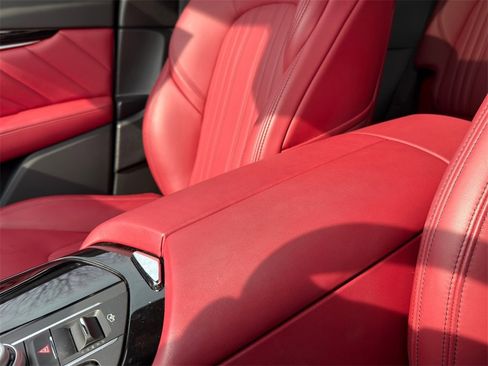 Used 2023 Maserati Levante Modena image 19