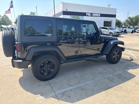 Used 2016 Jeep Wrangler Unlimited Sport AWD/4WD image 4