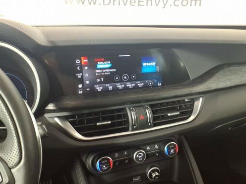 Used 2024 Alfa Romeo Stelvio Sprint image 23