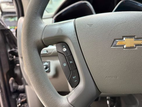 Used 2017 Chevrolet Traverse LS image 14