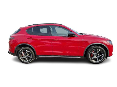 Used 2024 Alfa Romeo Stelvio Ti w/ Active Assist Plus Package image 7