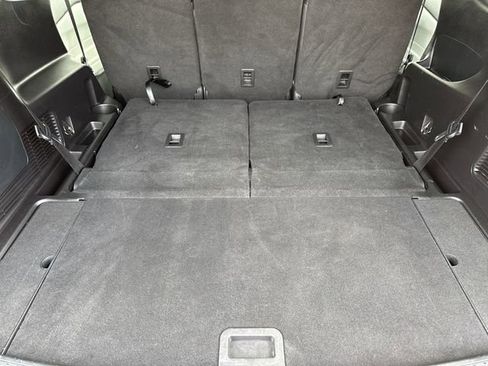 Used 2021 Ford Explorer XLT w/ Equipment Group 202A RWD image 10
