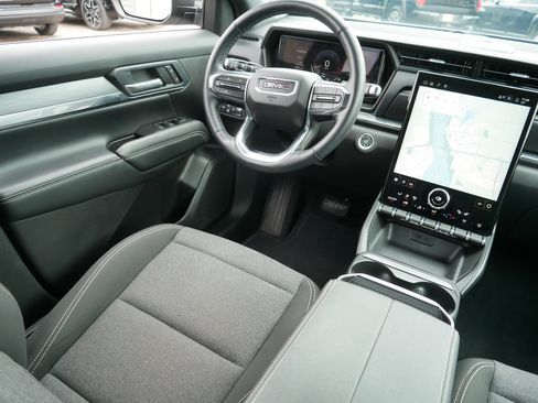 Used 2025 GMC Terrain Elevation AWD/4WD image 9