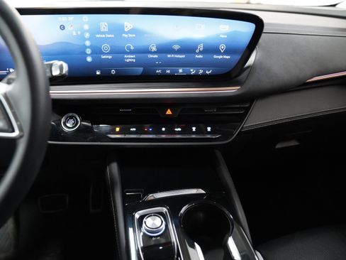 Used 2025 Buick Envision Sport Touring image 22