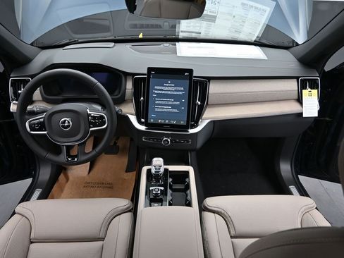 New 2026 Volvo XC90 B5 Ultra image 21