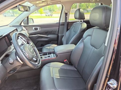 Used 2022 Kia Sorento EX AWD/4WD image 25