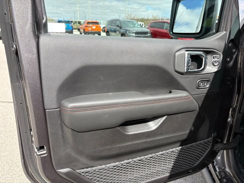 New 2026 Jeep Wrangler Unlimited Rubicon image 8