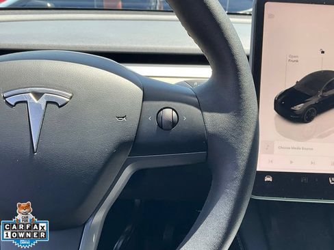 Used 2023 Tesla Model Y Performance AWD/4WD image 41