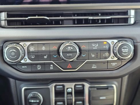 New 2026 Jeep Gladiator Rubicon image 14