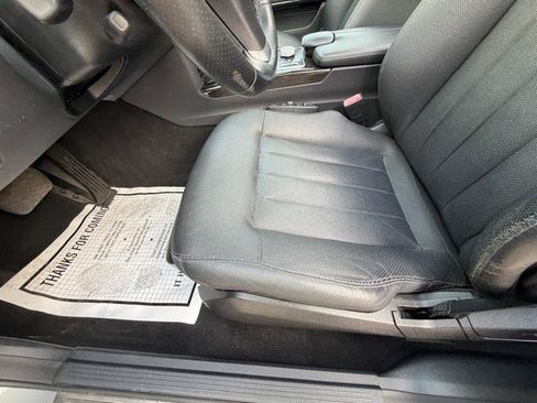 Used 2010 Mercedes-Benz E 550 Sedan image 28